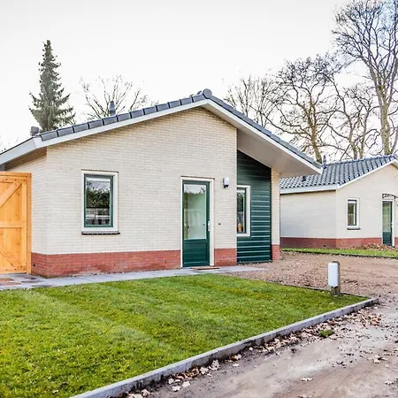 In Het Bomendorp De Veluwe Holiday home *