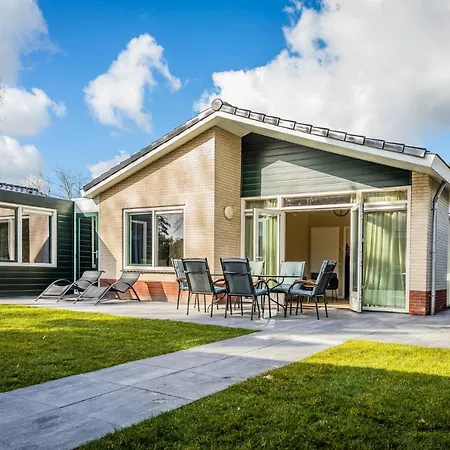 In Het Bomendorp De Veluwe Holiday home *