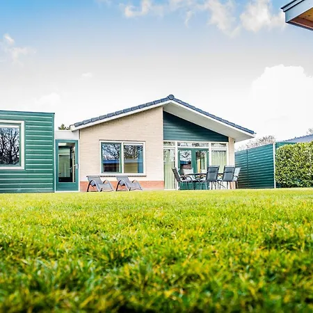 Vakantiehuis In Hét Bomendorp De Veluwe